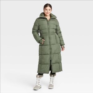 All in Motion women’s long puffer jacket w/ tuck away hoodie size M dusty olive